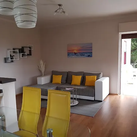 Diana Apartment *